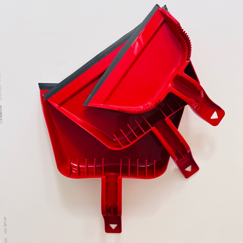 O-Cedar dustpans 2 large and 1 small